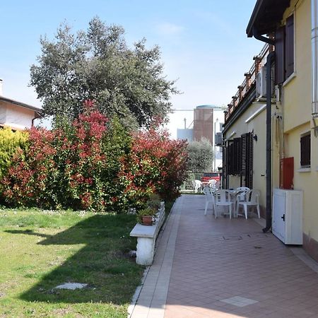 Albergo Trattoria Fioravante Peschiera del Garda Extérieur photo